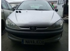 peugeot 206 berlina del año 2000