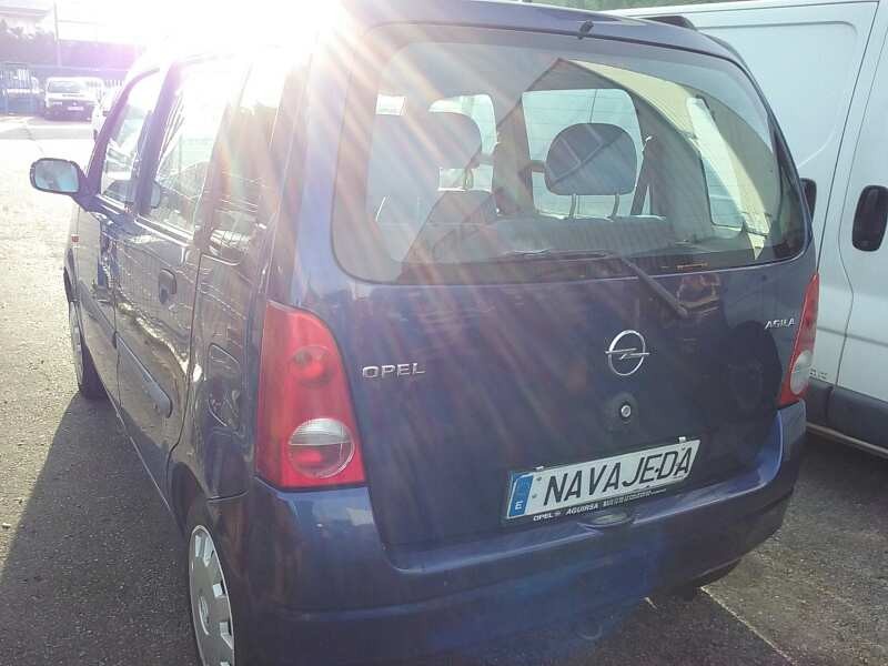 opel agila del año 2000