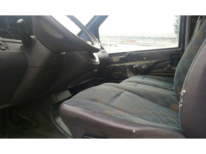 mercedes-benz vito (w638) caja cerrada del año 1999