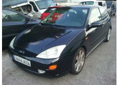 ford focus berlina (cak) del año 2000