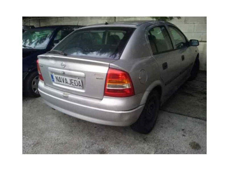 opel astra g berlina del año 1998