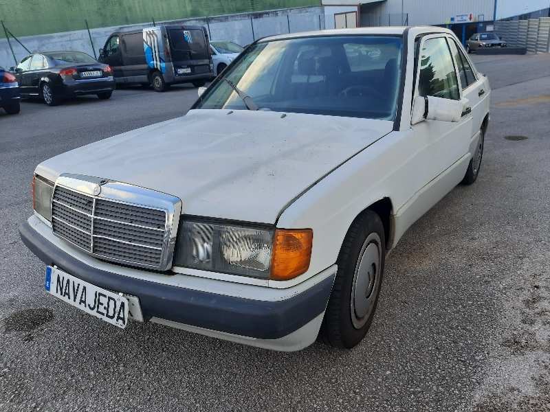 mercedes-benz clase c (w201) berlina del año 1991