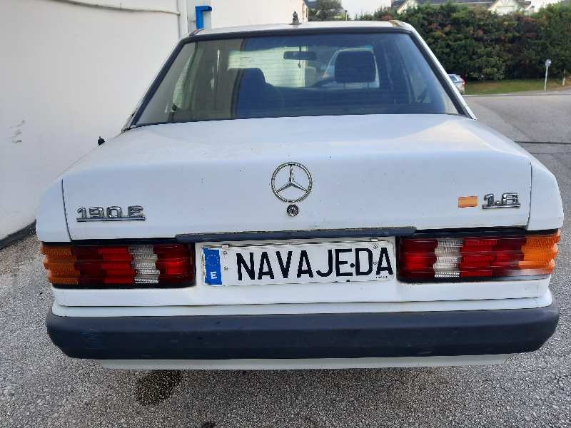 mercedes-benz clase c (w201) berlina del año 1991