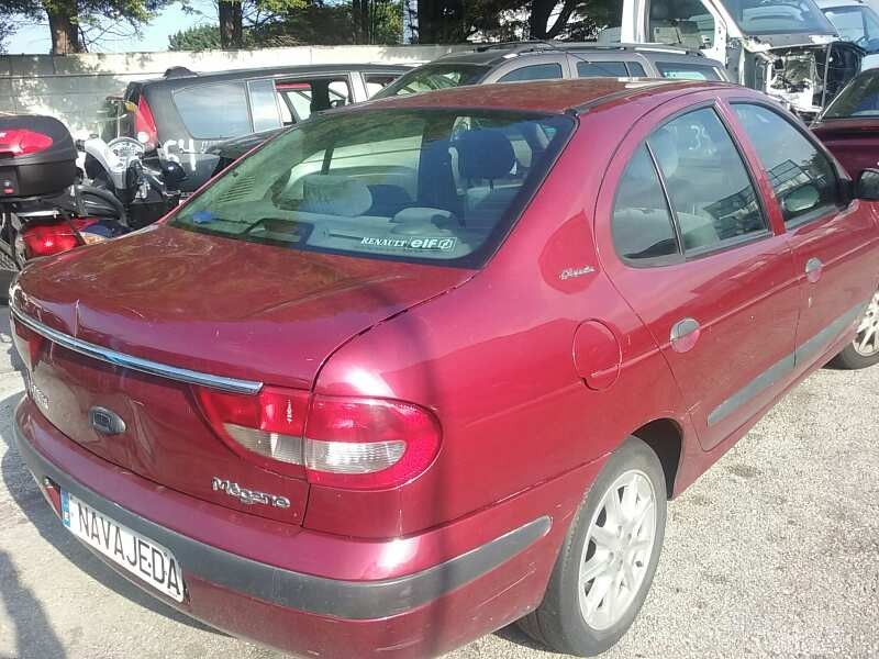 renault megane i fase 2 berlina (ba0) del año 2000