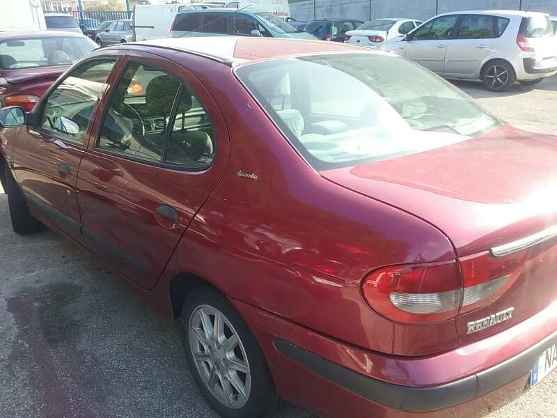 renault megane i fase 2 berlina (ba0) del año 2000