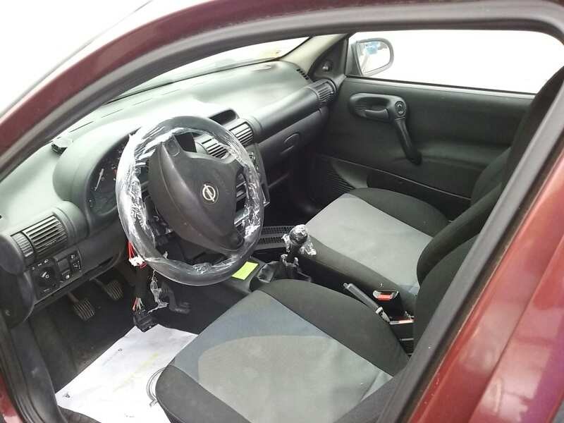 opel corsa b del año 1999