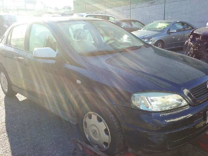 opel astra g berlina del año 1999