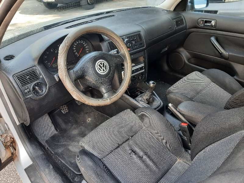 volkswagen golf iv berlina (1j1) del año 1998