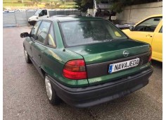 opel astra f berlina del año 1996 2