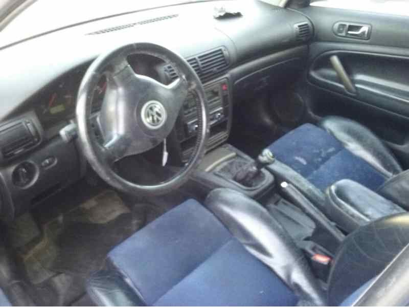 volkswagen passat berlina (3b2) del año 1999