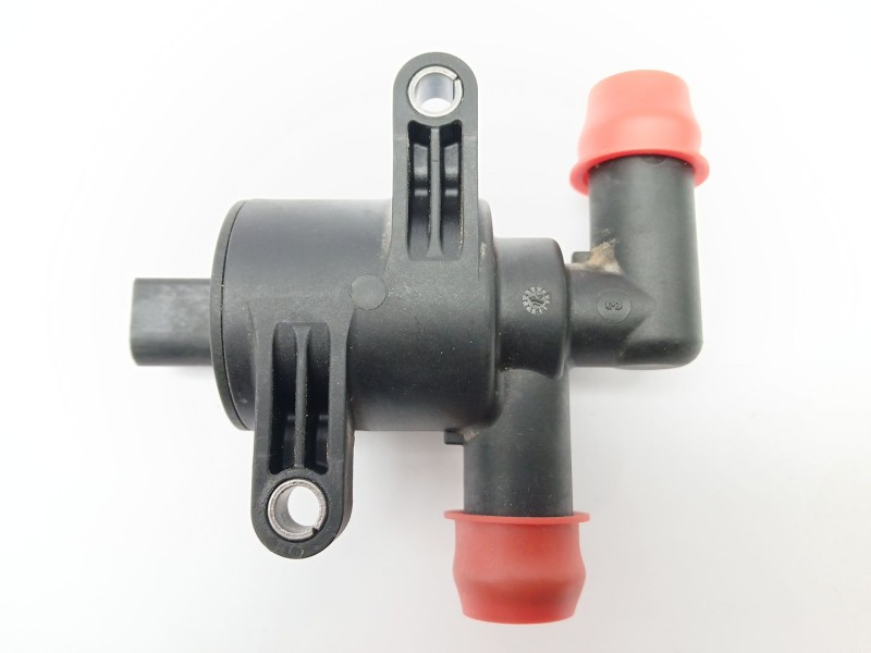 Recambio de bomba agua para audi a4 ber. (b8) 2.0 tdi referencia OEM IAM 4H0121671D  