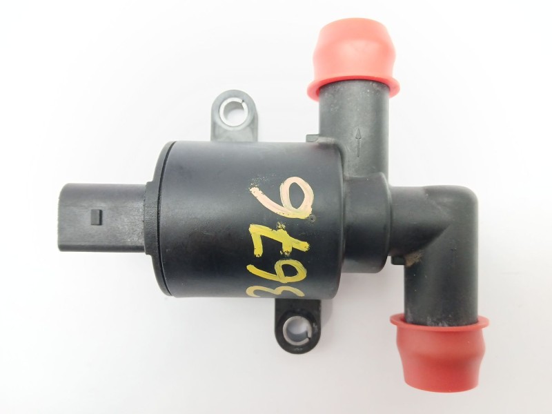 Recambio de bomba agua para audi a4 ber. (b8) 2.0 tdi referencia OEM IAM 4H0121671D  