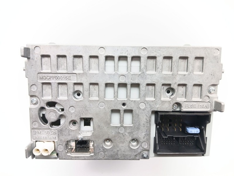 Recambio de sistema audio / cd para audi a4 ber. (b8) 2.0 tdi referencia OEM IAM 8R1035186N  