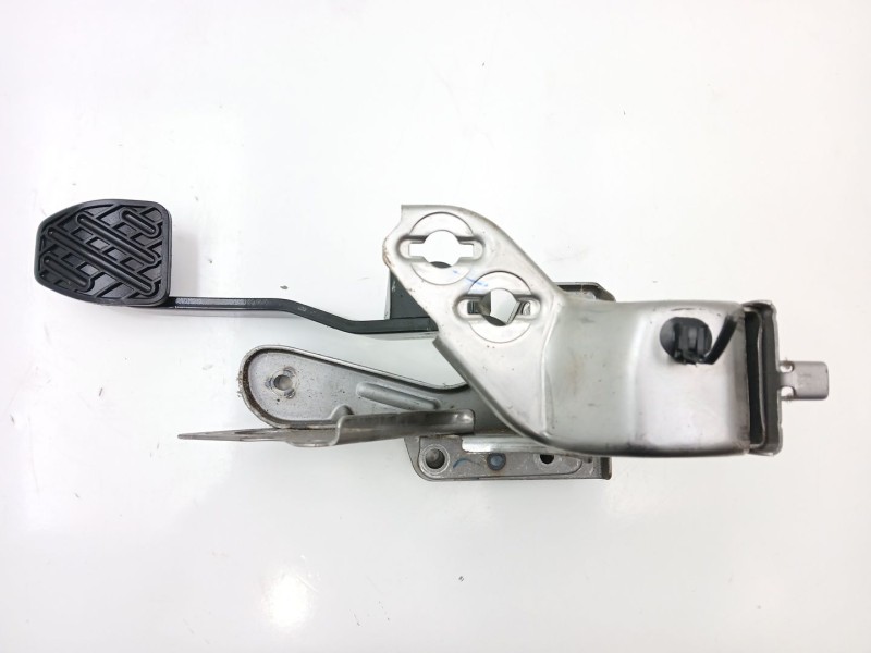 Recambio de pedal freno para nissan juke (f15) 1.2 dig-t referencia OEM IAM 465011KA2B  