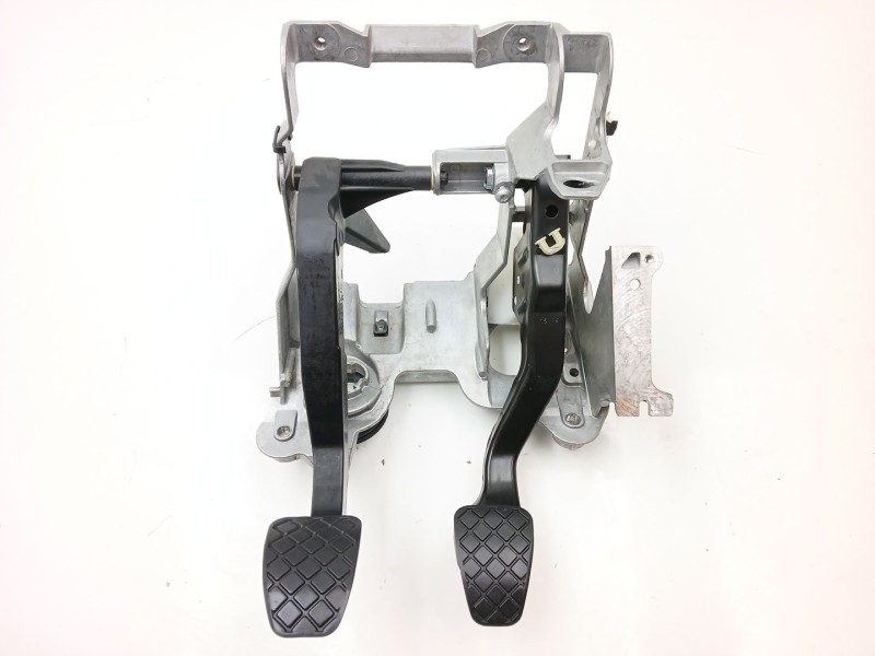 Recambio de pedal embrague para audi a4 ber. (b8) 2.0 tdi referencia OEM IAM 8K1721117  8K1721316B