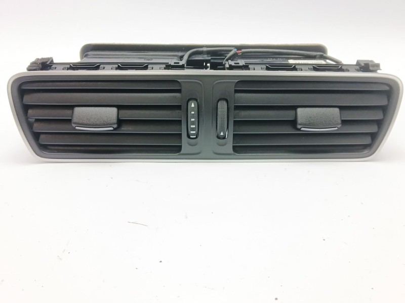 Recambio de rejilla aireadora para volkswagen passat cc 2.0 tdi 177 cv/ 130 kw referencia OEM IAM 3AB819728A  