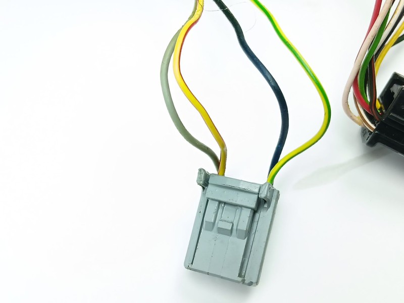 Recambio de retrovisor izquierdo para renault talisman (lp_) 1.6 dci 130 referencia OEM IAM 963035330R  