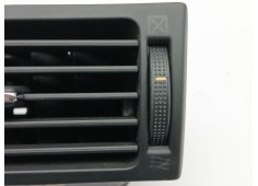 Recambio de rejilla aireadora para toyota corolla (e12) 2.0 d-4d linea sol berlina referencia OEM IAM    2