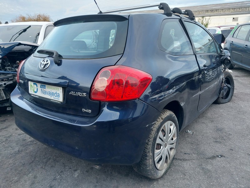 toyota auris (_e15_) del año 2008