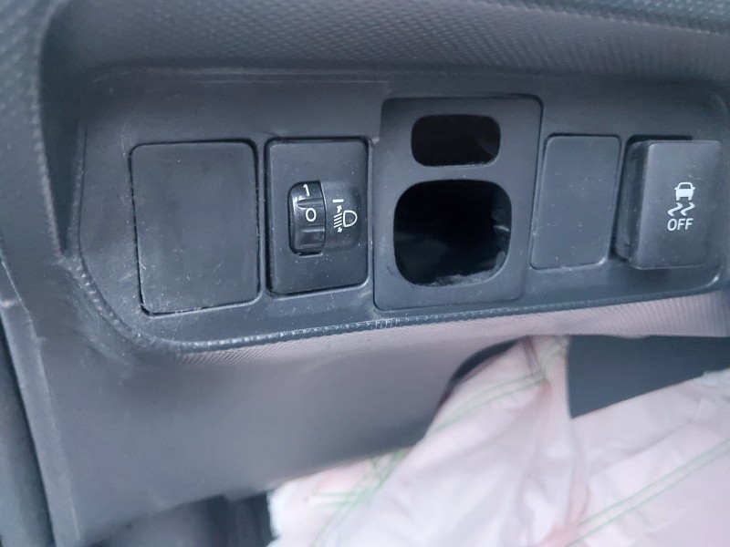 toyota auris (_e15_) del año 2008