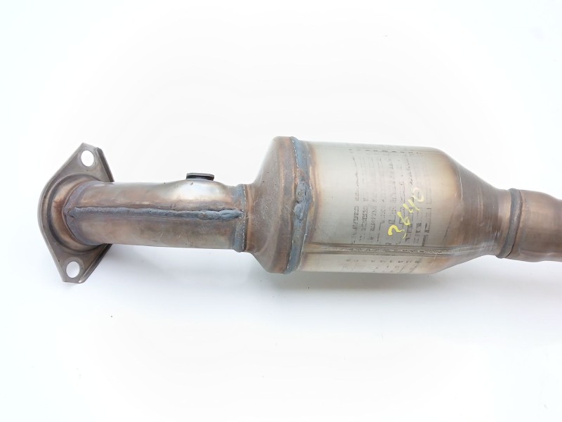 Recambio de catalizador para toyota corolla (e21) referencia OEM IAM 30T36  