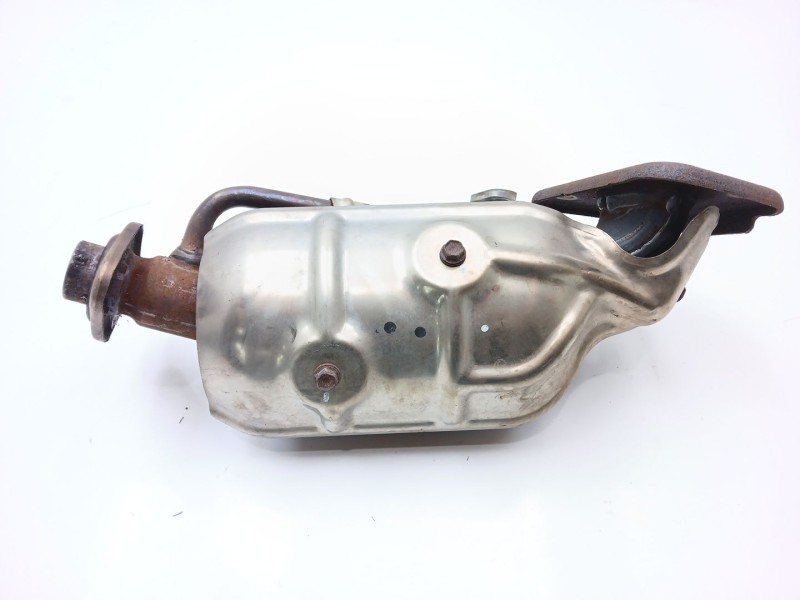 Recambio de catalizador para toyota yaris city referencia OEM IAM 171400Q100  