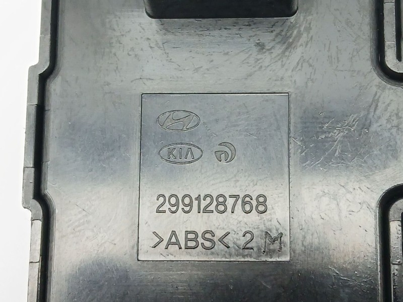 Recambio de mando multifuncion para kia carens iv 1.7 crdi referencia OEM IAM 2999120106  299128768