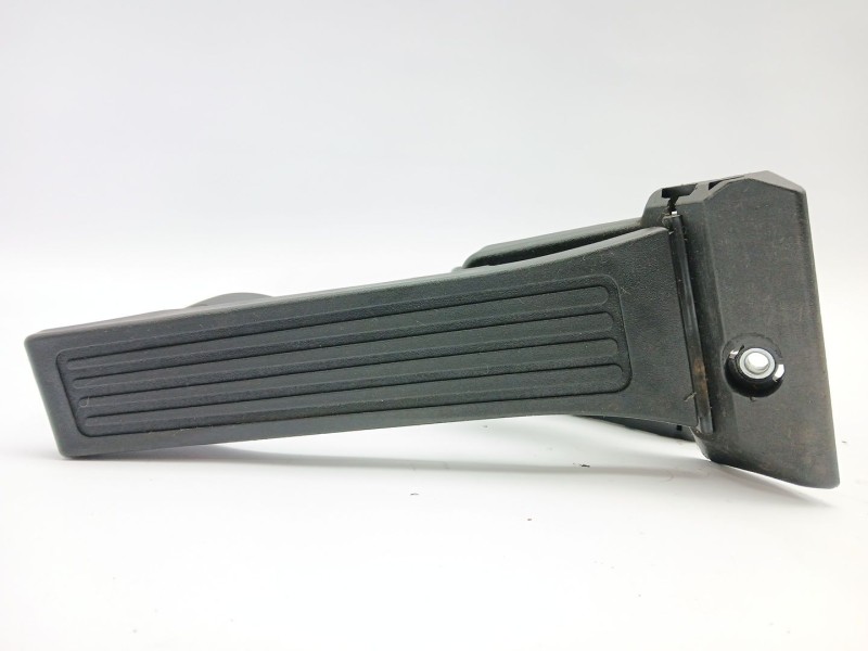 Recambio de potenciometro pedal para kia carens iv 1.7 crdi referencia OEM IAM 351904A700  