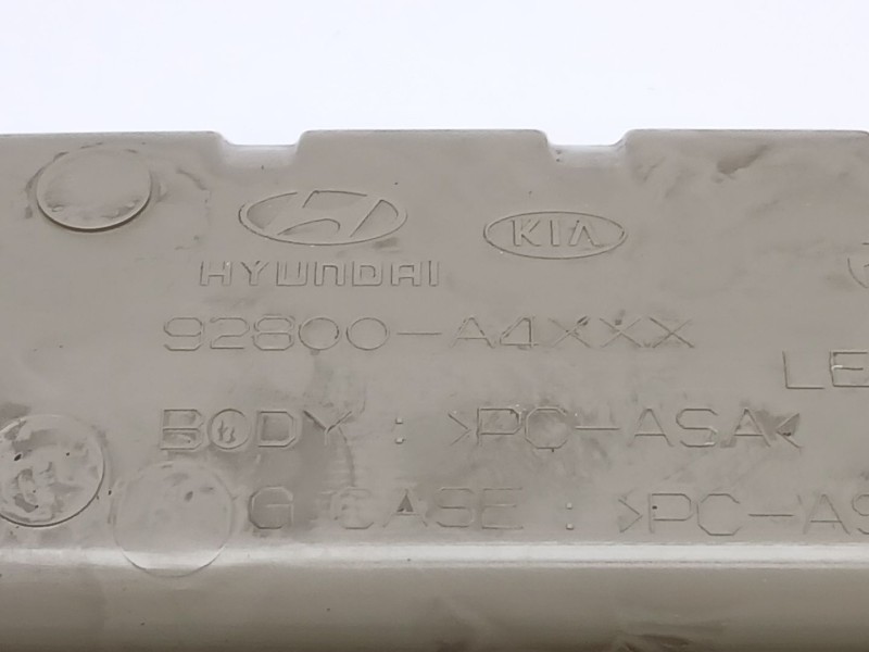 Recambio de luz interior para kia carens iv 1.7 crdi referencia OEM IAM 92800A4XXX  92800A4010DCM