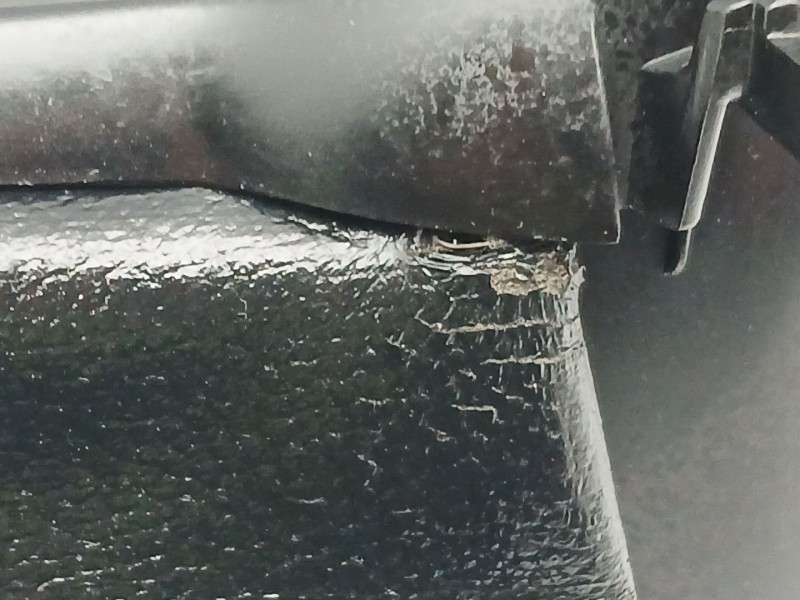 Recambio de moldura para kia carens iv 1.7 crdi referencia OEM IAM 84830A4000  