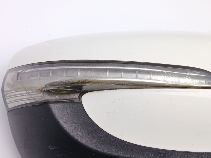 Recambio de retrovisor derecho para kia carens iv 1.7 crdi referencia OEM IAM 87620A41201D  