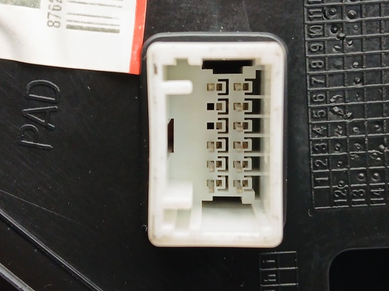 Recambio de retrovisor derecho para kia carens iv 1.7 crdi referencia OEM IAM 87620A41201D  