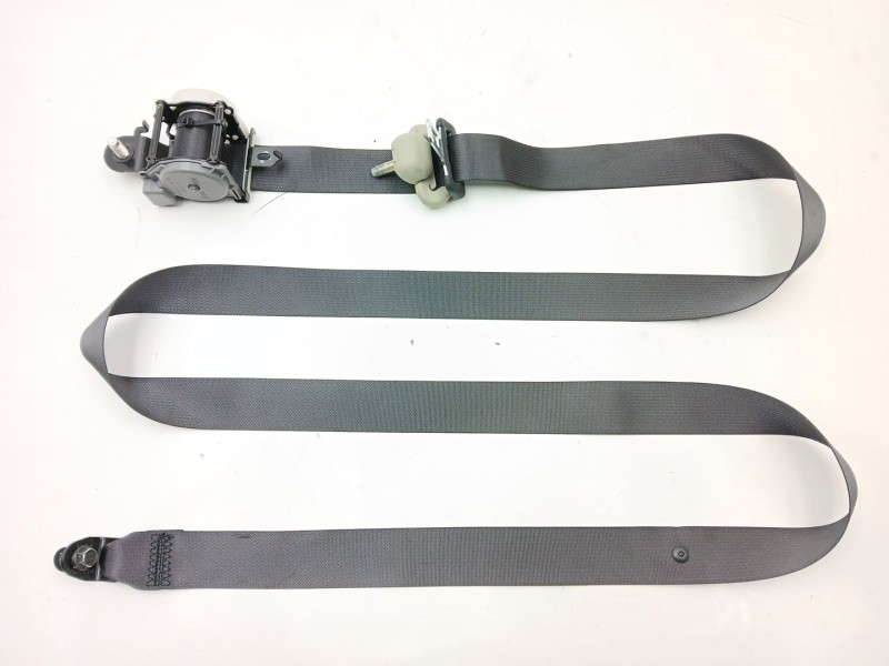 Recambio de cinturon seguridad trasero izquierdo para kia carens iv 1.7 crdi referencia OEM IAM 89870A4000DCM  