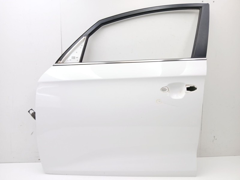 Recambio de puerta delantera izquierda para kia carens iv 1.7 crdi referencia OEM IAM   