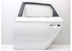 Recambio de puerta trasera izquierda para kia carens iv 1.7 crdi referencia OEM IAM   