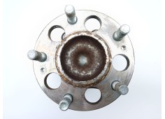 Recambio de buje para kia carens iv 1.7 crdi referencia OEM IAM 52730A4000  