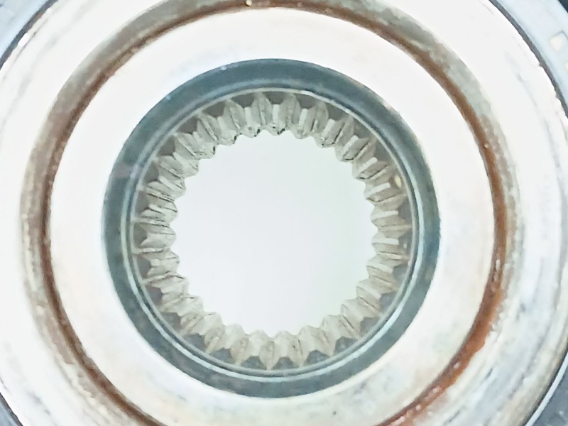 Recambio de mangueta delantera derecha para kia carens iv 1.7 crdi referencia OEM IAM 51716A4001  