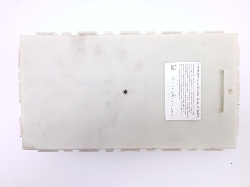 Recambio de caja reles / fusibles para bmw 3 (f30, f80) 318 d referencia OEM IAM 6135938110301  