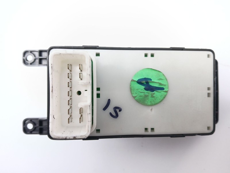 Recambio de mando elevalunas delantero izquierdo para hyundai i20 classic referencia OEM IAM 935701J002  