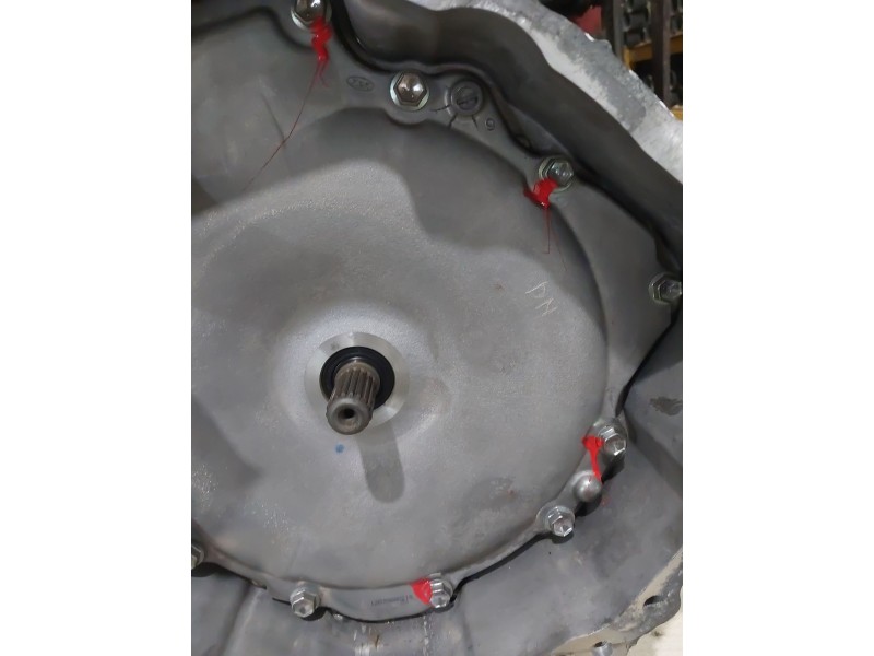 Recambio de caja cambios para toyota auris hybrid active referencia OEM IAM 3JM  