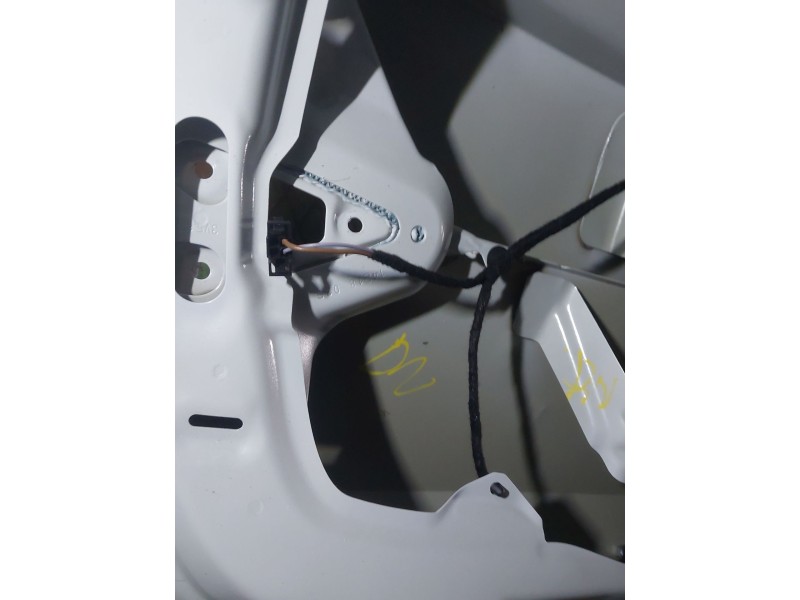 Recambio de porton trasero para skoda superb (3v3) style referencia OEM IAM 3V5827023D  