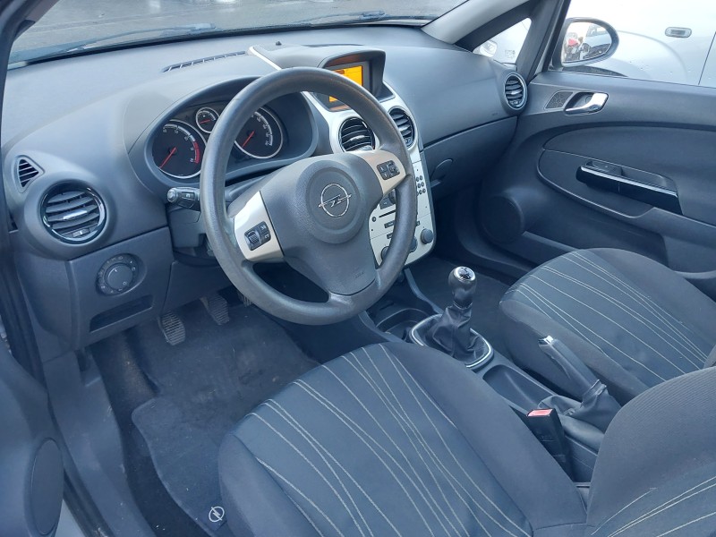 opel corsa d (s07) del año 2007