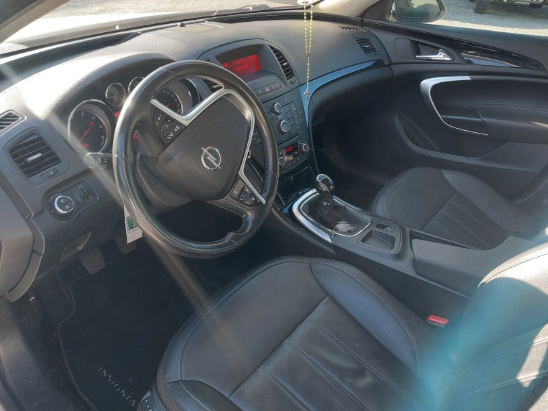 opel insignia a sports tourer (g09) del año 2013
