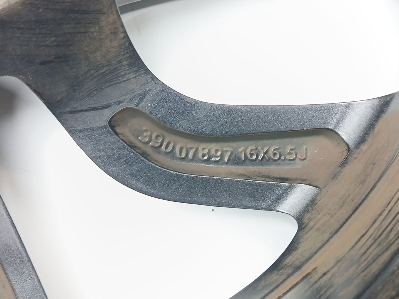 Recambio de llanta para opel crossland x selective referencia OEM IAM 39007897  672044871ACTM