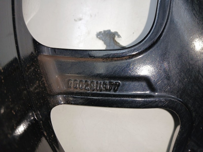 Recambio de juego llantas para citroën c4 cactus feel referencia OEM IAM 9802911977  