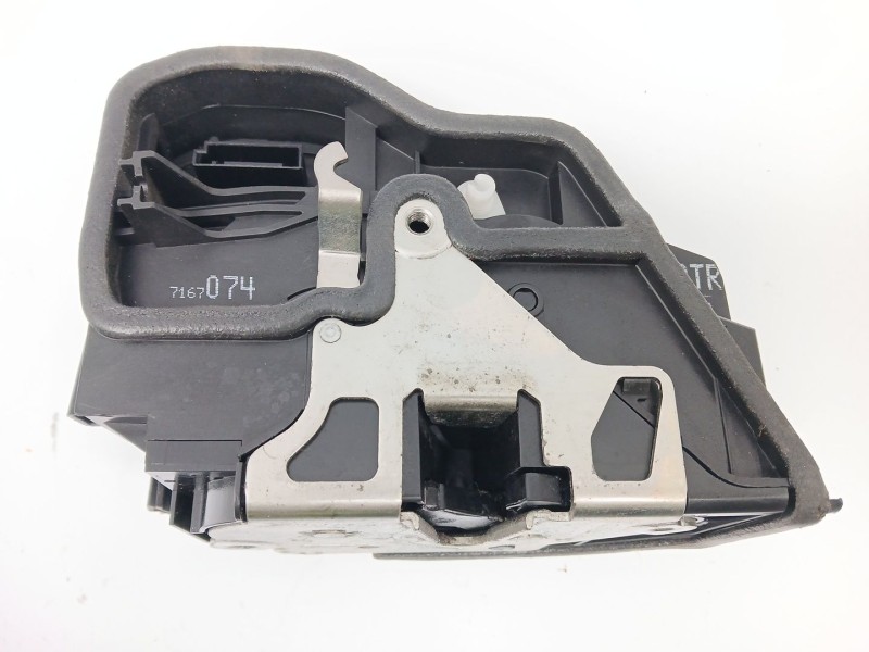 Recambio de cerradura puerta delantera derecha para bmw 5 (e60) 530 d referencia OEM IAM 7167074  