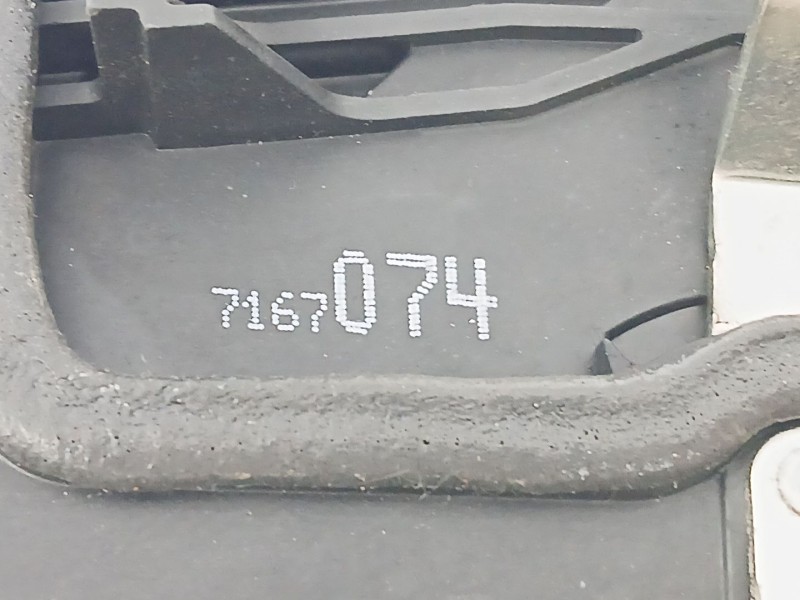 Recambio de cerradura puerta delantera derecha para bmw 5 (e60) 530 d referencia OEM IAM 7167074  