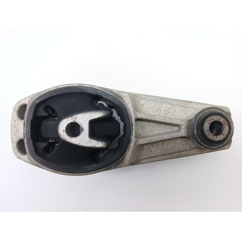 Recambio de soporte motor trasero para citroën c4 cactus 1.2 thp 110 referencia OEM IAM 9673005780  9802483780