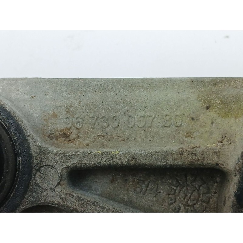 Recambio de soporte motor trasero para citroën c4 cactus 1.2 thp 110 referencia OEM IAM 9673005780  9802483780