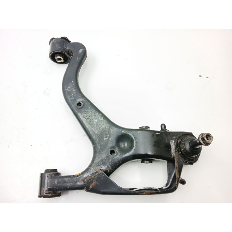 Recambio de brazo suspension inferior delantero derecho para land rover discovery iv (l319) 2.7 td 4x4 referencia OEM IAM LR0141